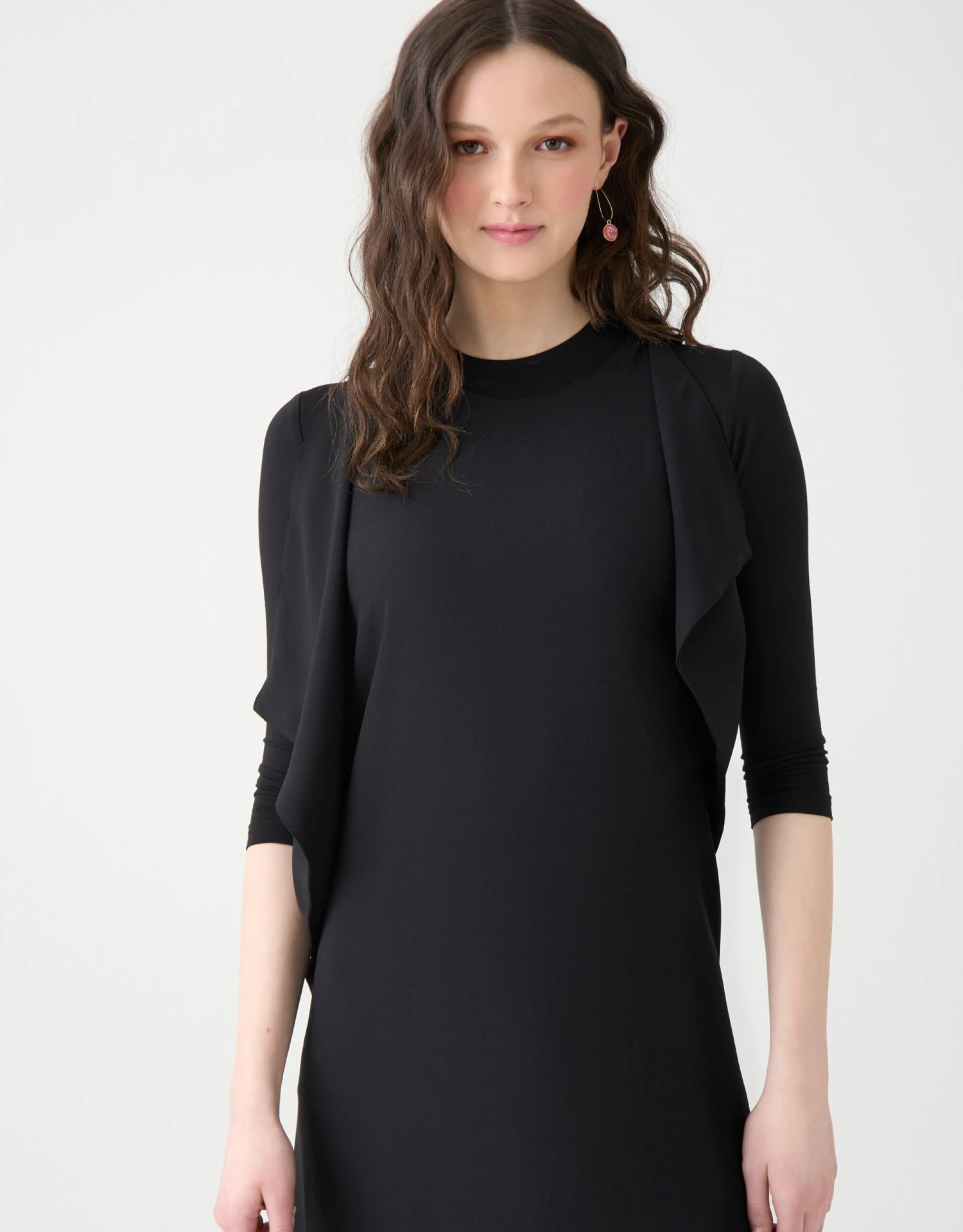 Sleeveless Maxi Dress With Assymetrical Accent Trim 2 Sleeveless Maxi Dress With Assymetrical Accent Trim - Image 2