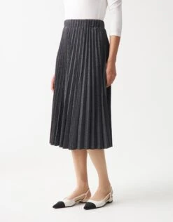 29" Woven Accordian Pleat Skirt With Covered Elastic Waistband Gray Heather