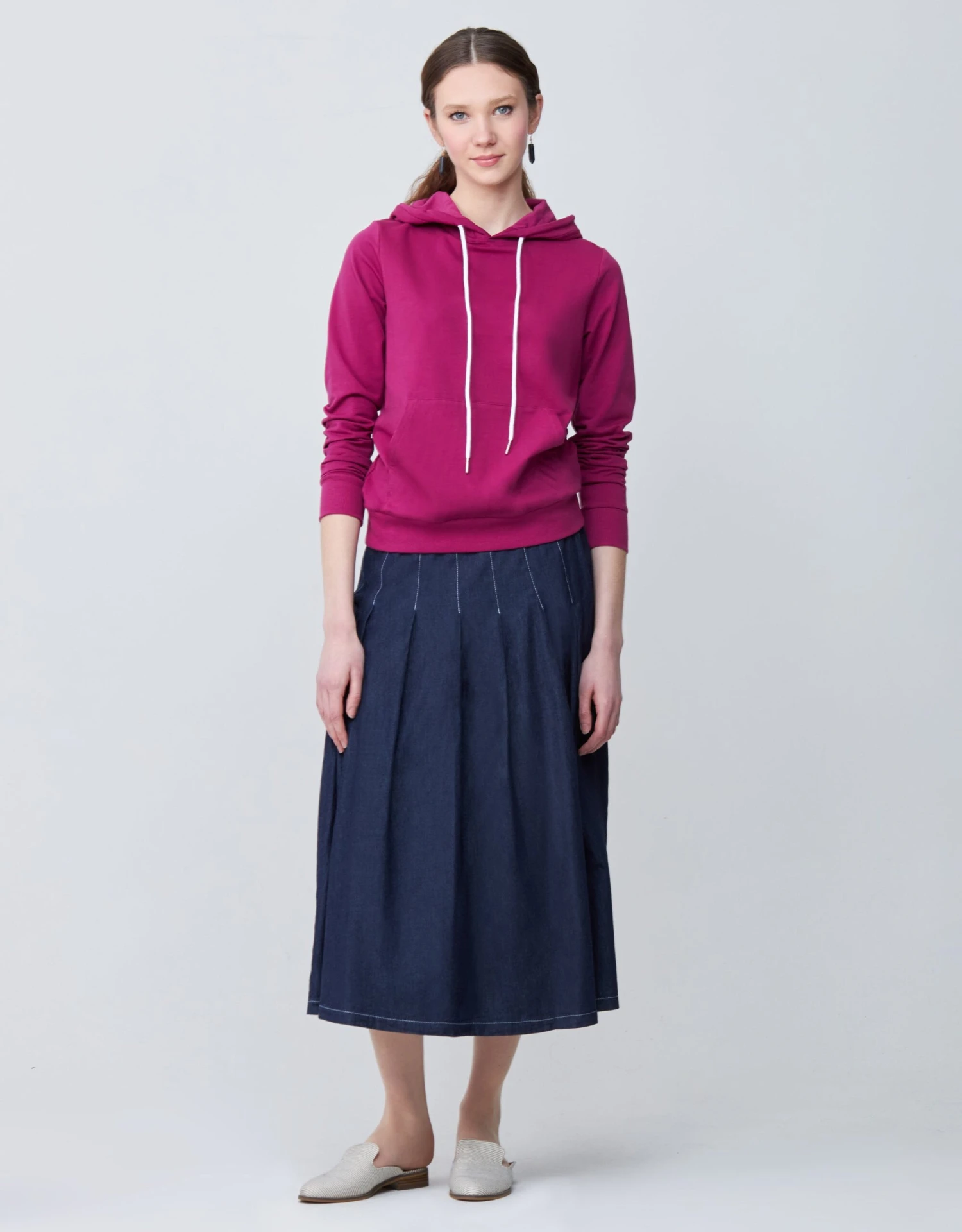 33" Tuck Pleat Skirt With Exposed Zipper And White Stitching Denim Blue 2 33" Tuck Pleat Skirt With Exposed Zipper And White Stitching Denim Blue - Image 2