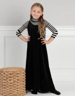 Girls Velour Round Neck Spaghetti Strap Maxi Dress Shabbos Jumper 5 Girls Velour Round Neck Spaghetti Strap Maxi Dress Shabbos Jumper -Fashionable Home Wear DSFW2425B VelourSpaghettiStrap3