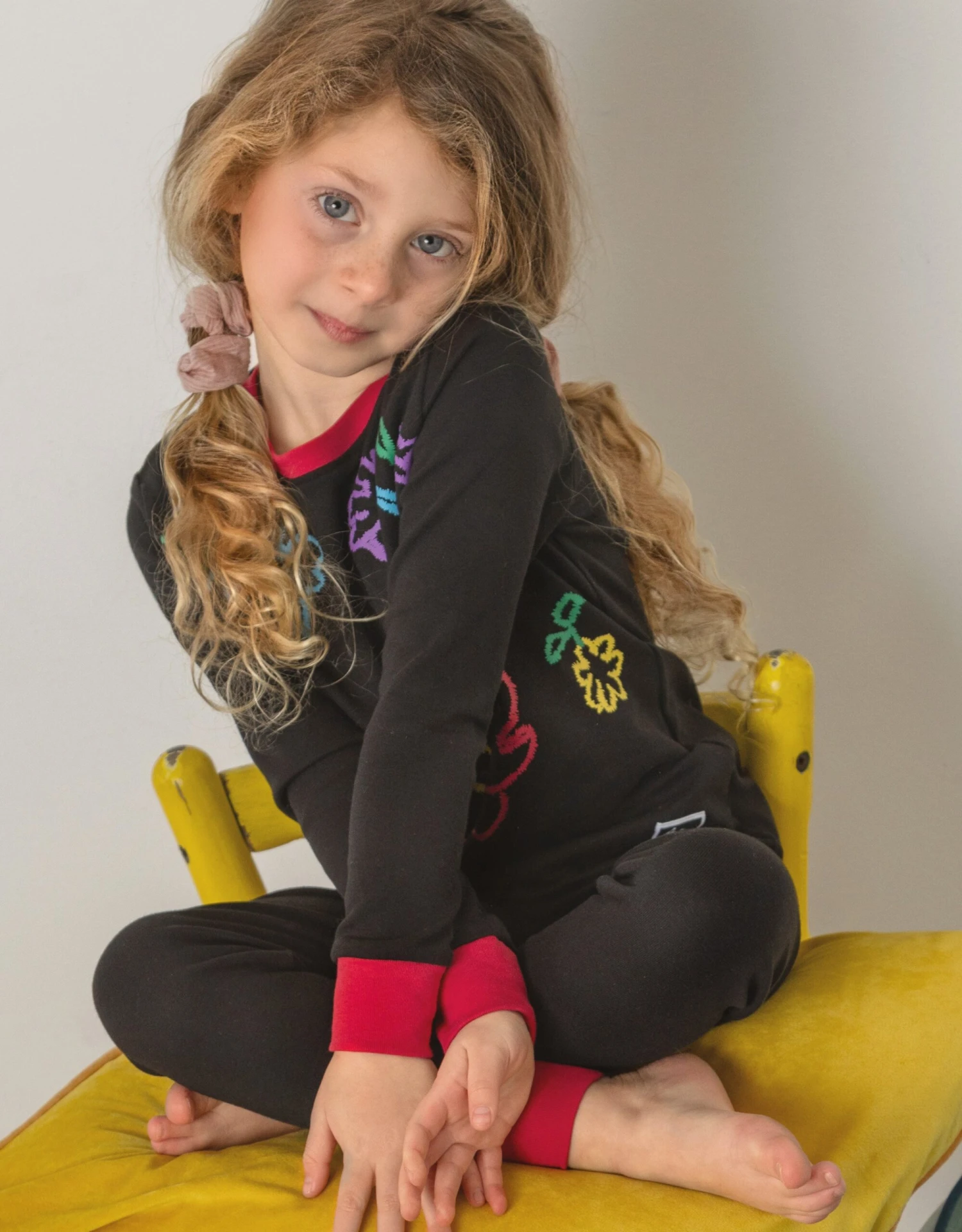 Pima Cotton Fuzzy Flowers Kids Pajamas Legging Playwear Set Black 2 Pima Cotton Fuzzy Flowers Kids Pajamas Legging Playwear Set Black - Image 2