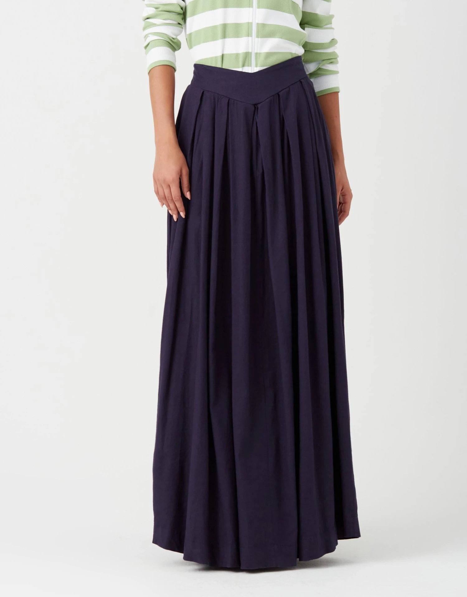 40" Linen Skirt With Sweetheart Waistband Navy 1 40" Linen Skirt With Sweetheart Waistband Navy