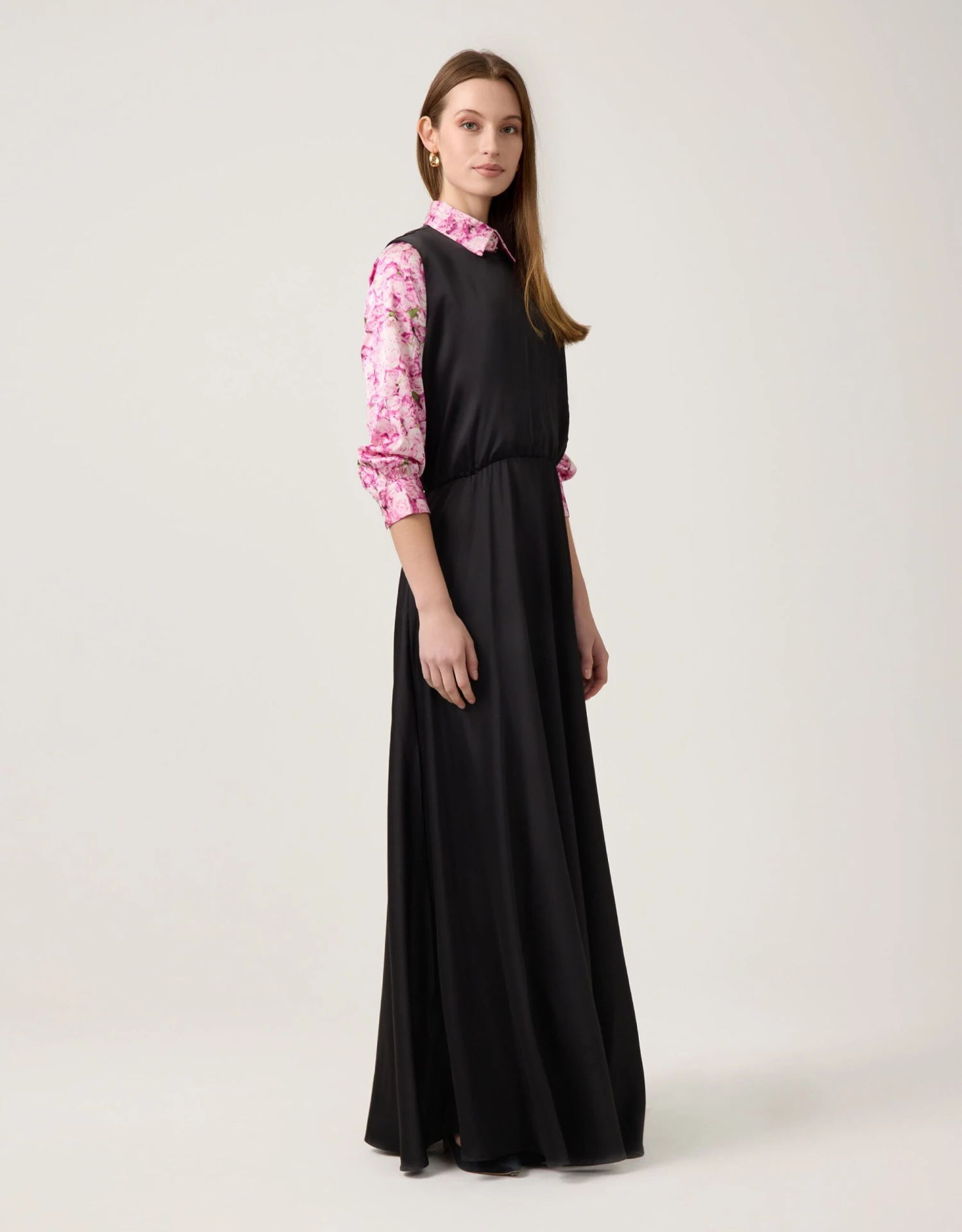 Satin Sleeveless Elastic Waist Maxi Crew Dress Black 1 Satin Sleeveless Elastic Waist Maxi Crew Dress Black