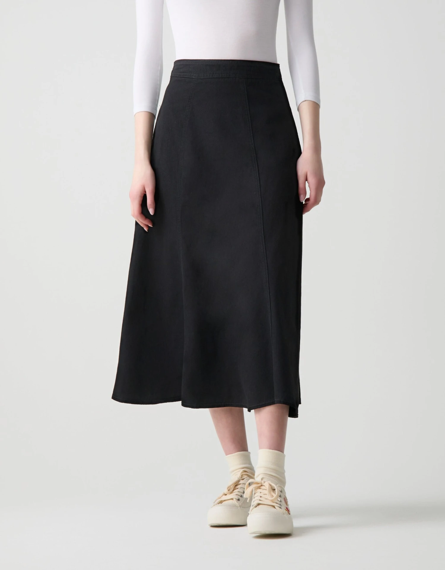 33" Denim Twill Skirt With Inseam Pockets Black 1 33" Denim Twill Skirt With Inseam Pockets Black
