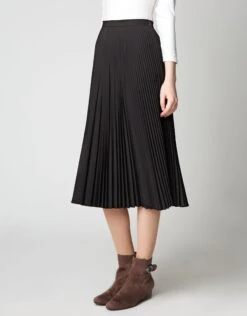 29" Unlined Accordian Mini Pleat Crepe Skirt Black