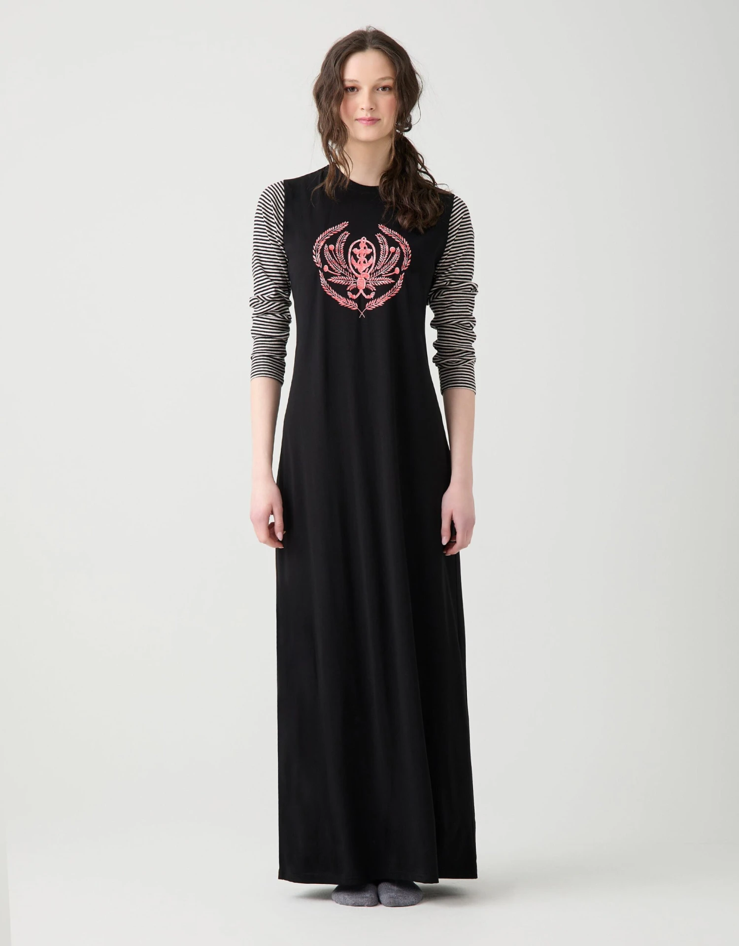 Pull On Nightgown With Crest Motif Black Stripe 2 Pull On Nightgown With Crest Motif Black Stripe - Image 2