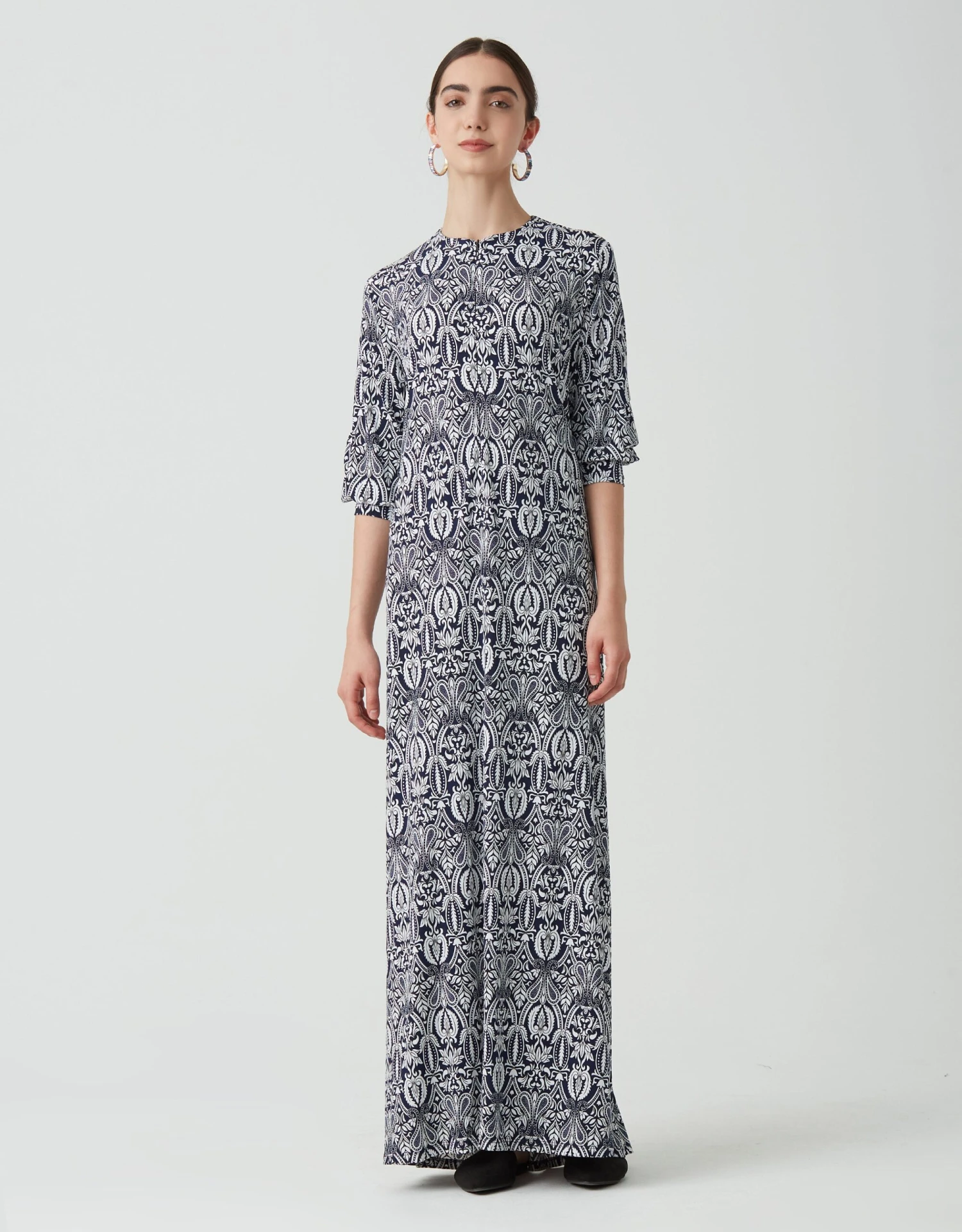 Tall Cuff Zip Front Maxi Dress Shabbos Robe Paisley Leaves Blue White 1 Tall Cuff Zip Front Maxi Dress Shabbos Robe Paisley Leaves Blue White
