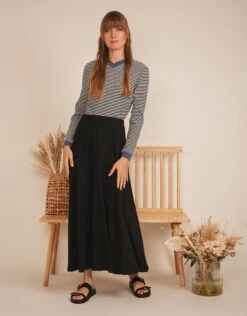 Striped V-neck Contrast Tee Dark Denim White