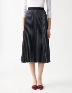 29" Chambray Accordian Pleat Skirt With Black Elastic Waistband