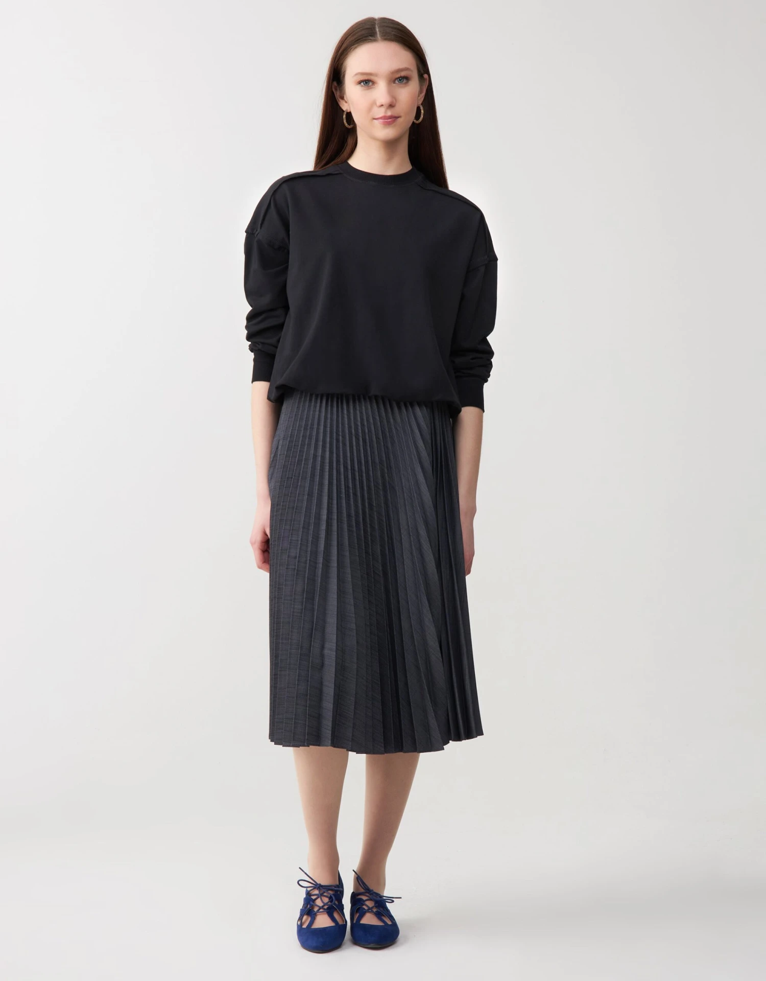 Raw Edged Jersey Bubble Crew Top Black 2 Raw Edged Jersey Bubble Crew Top Black - Image 2