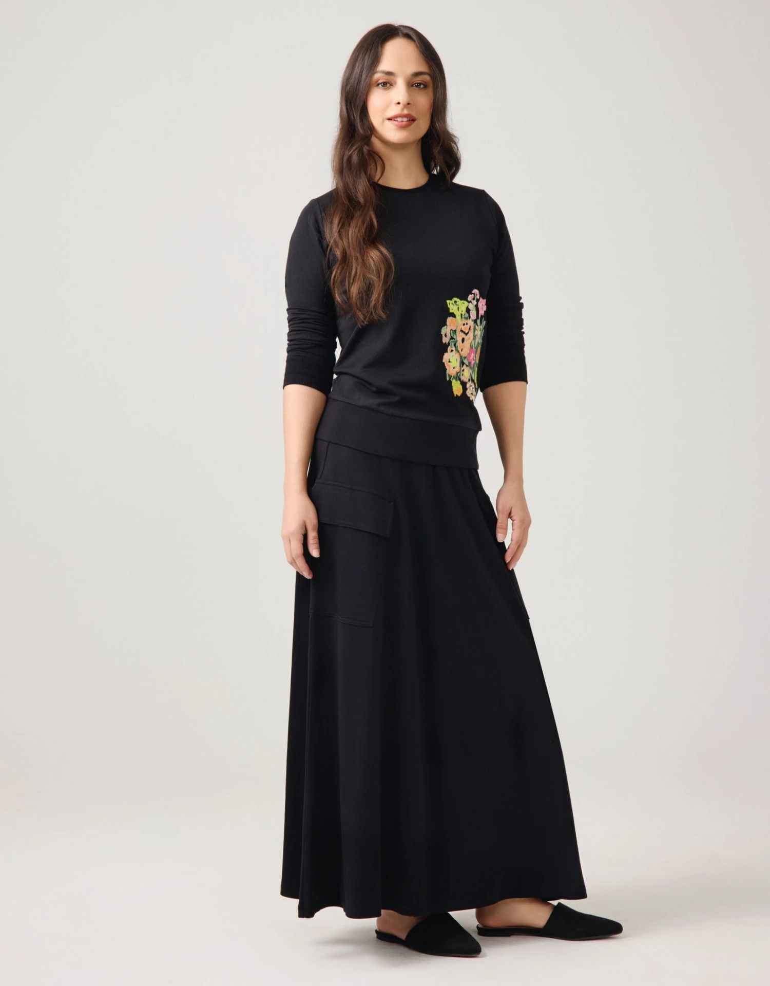 Light French Terry Sweatshirt With Embroidered Motif Black 2 Light French Terry Sweatshirt With Embroidered Motif Black - Image 2